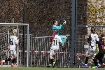 Bild 38 - B-Juniorinnen St.Pauli - C-Juniorinnen SV Steinhorst : Ergebnis: 1:2